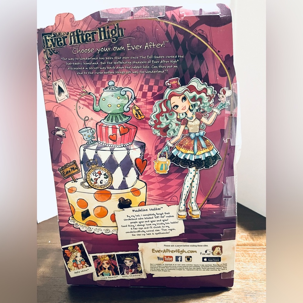 Mattel Discontinued Ever After High Doll Madeline by Madeline Hatter 17 in High - Picture 10 of 13